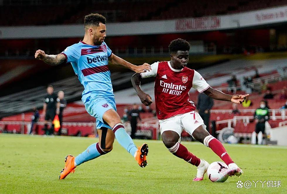 卡梅隆出席海南电影节大师班，以纳威族仪式开场